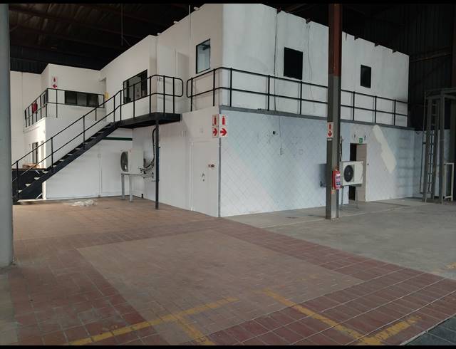 2,100M² WAREHOUSE TO LET IN CITY DEEP